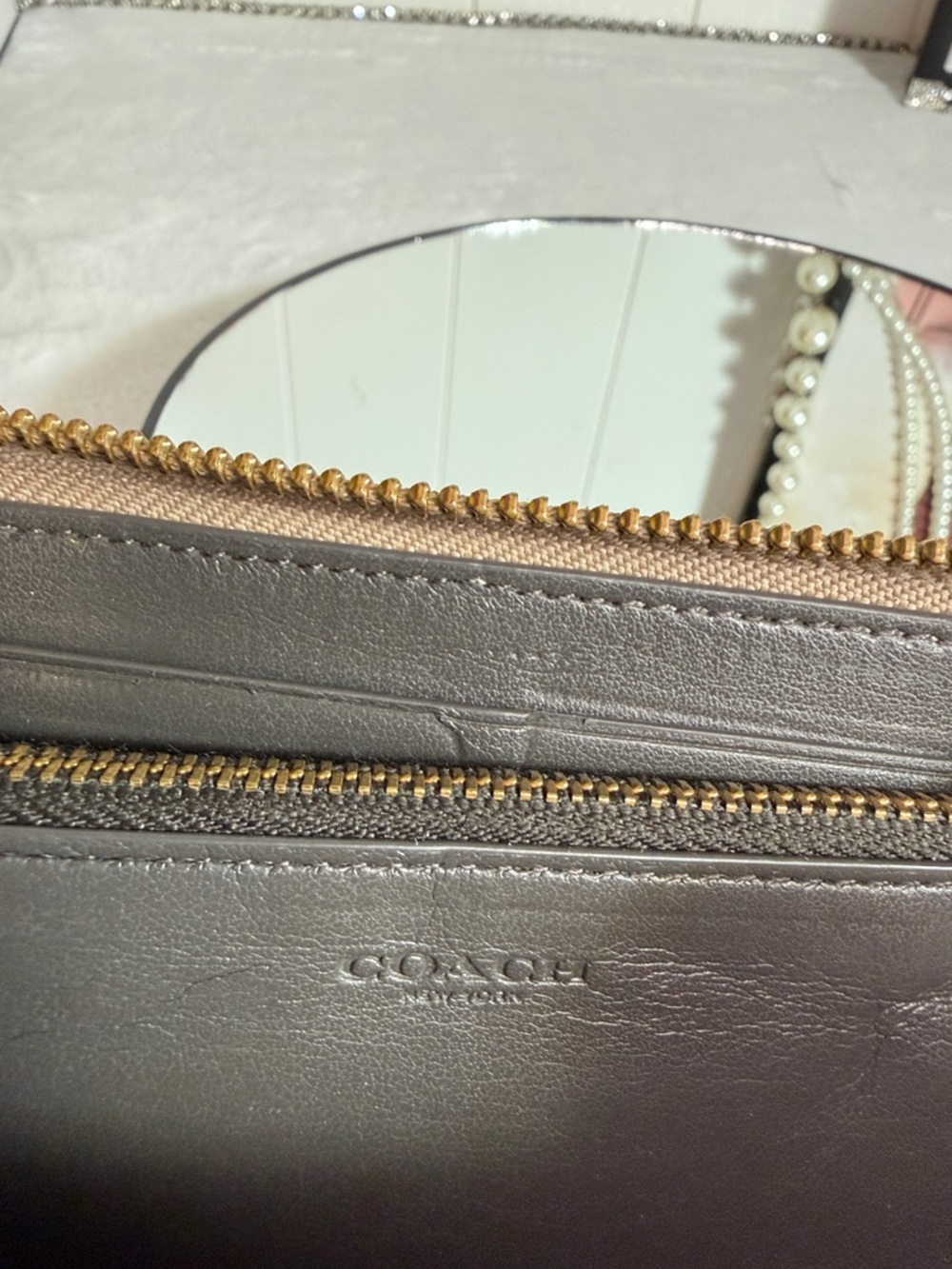 Coach Gold Metallic Pebbled Leather Zip Around Accordion Wallet Y2K - Picture 8 of 9